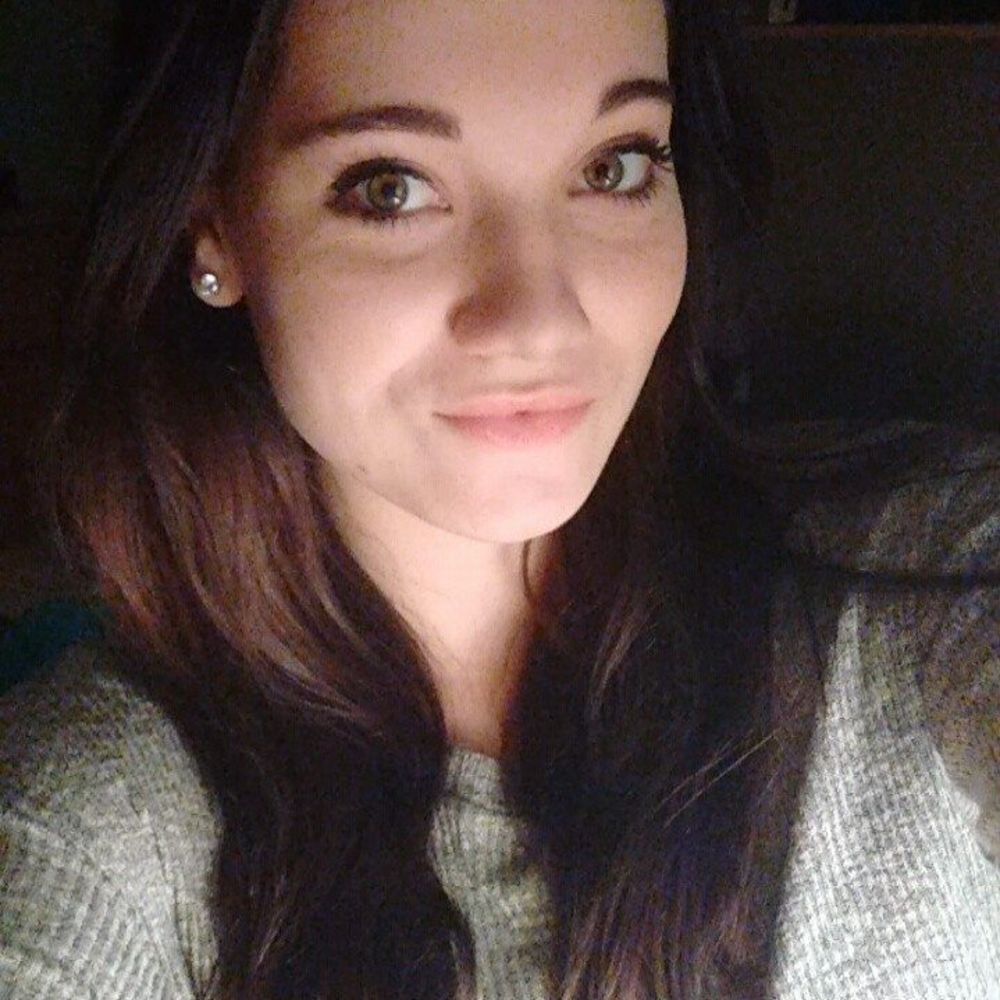 Meet your Posher, Lauren